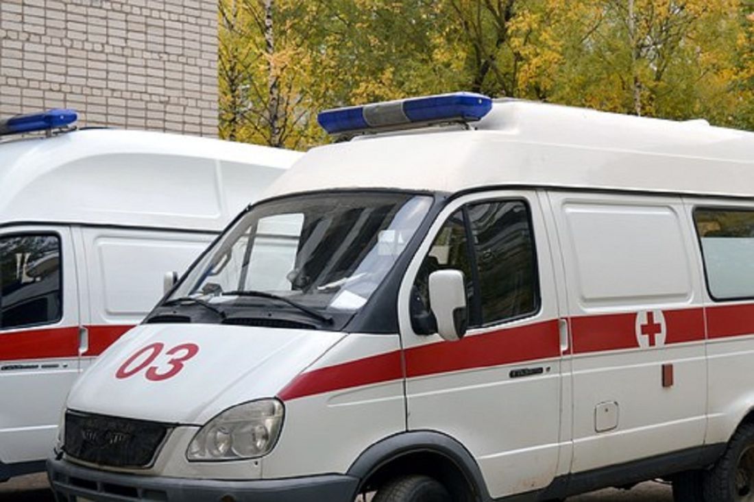 Водителя «ВАЗа», влетевшего в бетонный столб в Пензе, увезли в больницу